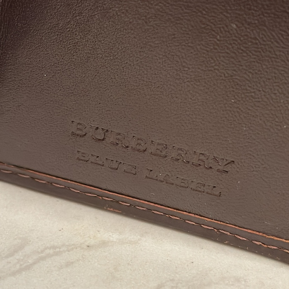 Burberry Bifold wallet Nice clean - Picture 10 of 13